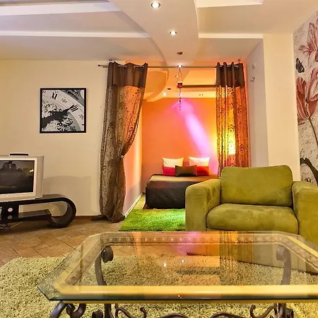Studio In Oldtown 아파트 *